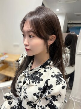 ラクシア(LucxiA) 韓国ヘア/レイヤーカット/顔まわりカット/Instagram @ken__gucci