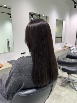 地毛風暗髪アッシュブラウン／髪質改善カラー