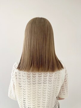 ロマリア 渋谷 渋谷宮益坂(Lomalia) イメチェン/グレージュ/ダブルカラー/切りっぱなし/前髪/渋谷駅