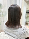 広がり抑えて自然な外ハネミディアム