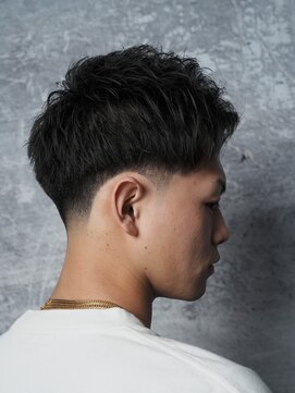 ロバーツヘアー 吉祥寺店 ツーブロアップバング