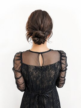 バポス ヘアサロン (BAPOS Hair Salon) ダウン纏め髪スタイル