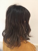 ネオリーブエム(Neolive em;)&nbsp;neolive em ハイライト×マットベージュ☆☆