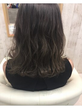 ルース(RUTH) ゆれるおしゃナチュラルグラデーション