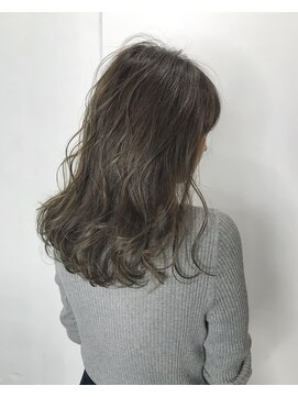 ナイン 麻布十番(NINE) ハイライト＋カーキグレージュ/ロングスタイル