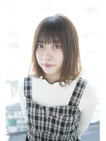 サロンドミルク 原宿(salon de MiLK)&nbsp;【salon de MiLK 原宿】外ハネスタイリング×ミルクティベージュ