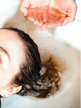 人気の『魔法のバブル』マーブ☆クーポン多数あり◎頭皮の汚れをしっかり除去し、洗っただけでサラ艶髪に♪