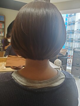イヴ (EVE) ミニボブ*サロンワーク【新宿/代々木/EVE hair lounge】