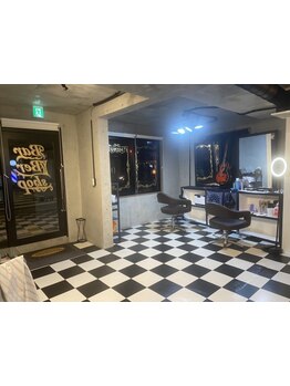 丁寧なカウンセリングでスタイリング、セットまで対応します。お悩み、ご相談なんなりとお申し付け下さい。