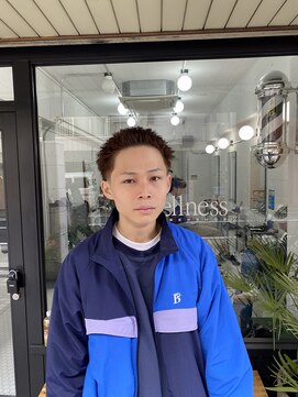 ウェルネス(Wellness) フェード　スパイキーショート