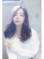 ジェニーバイメノン(JENNIE by Menon)&nbsp;ブランジュ　グラデーションカラー　小顔セミロング　毛先パーマ