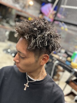 スリーセント 栄(3/cent) ホワイトメッシュ