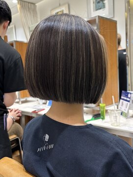 ピークアブー 銀座並木通り(PEEK-A-BOO) ボブ/切りっぱなし/ハイライト/ボブヘア