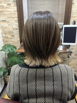 ハサミバイアトリエナガノ 千葉(8sami by atelier nagano) デザインカラー／レイヤーカット/ウエットヘア/オリーブベージュ