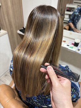 リノ(un Lino)の写真/「髪にドラマを」導入サロン！しっかりカウンセリングし、ダメージを最小限に憧れのストレートヘアが叶う♪