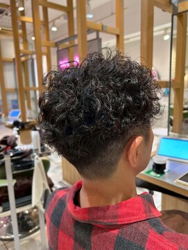 アース モード 新小岩店(EARTH/M) カット×パーマ