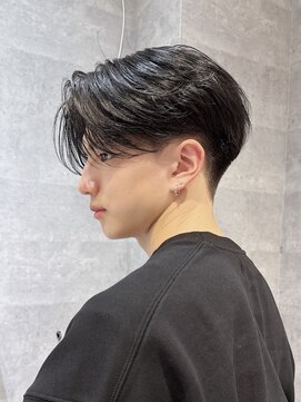 ノヴァ 三宮(NOVA) 前下がりセンターパート