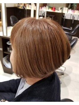 ミック ヘアアンドメイクアップ 高田店(miq Hair&Make up) ベージュブラウン/ナチュラルブラウン/ショートボブ/丸みボブ