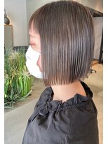 ウィーク 梅田(UiiC)&nbsp;□ぱっつん切りっぱなしボブ×グレージュ uiic umeda 白井舞美□
