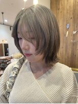 イロ プラス 南田宮店(iro+) レイヤーボブオリーブベージュ