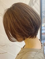 ジーナ 銀座(Zina) 小顔オリーブカラー　ボブウルフハイライトカラークールショート