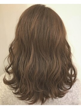 ジップ 緑店(zip) 透明感ベージュロブ×20代ガーリーミディ