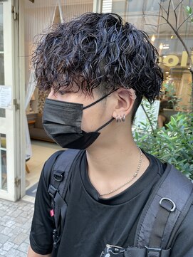 ネオリーブアイム 横浜西口店(Neolive aim) 横浜★質感重視のツーブロツイストスパイラル