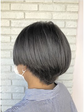 リーオオサカ(Lee Osaka) マッシュショート×グレー/kana