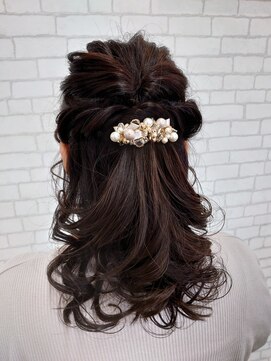 シルビジュー(Cills Bijou) ☆ハーフアップスタイル☆