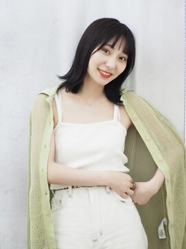 ヴィータ 田町(vi ta) インナーカラー/イヤリングカラー/アッシュブラック