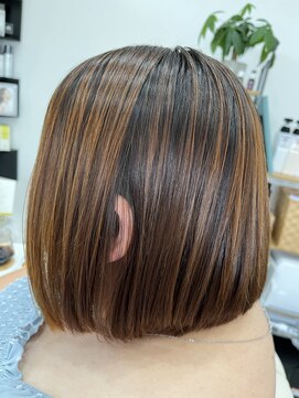 ロータス(Lotus) ショートボブスタイル