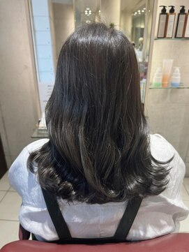 エム インターナショナル 春日部本店(EMU international) ブリーチなしグレー系透け感カラー