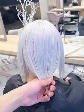 モニカ 原宿店(MONIQA) カラー