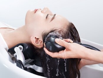 イングローブ ベイシア大原店(Ingrove)の写真/CMで話題の【RefaファインバブルVEENA】を新導入！プレミアムサロンでVEENA体験を。髪の美しさを最大限に◎