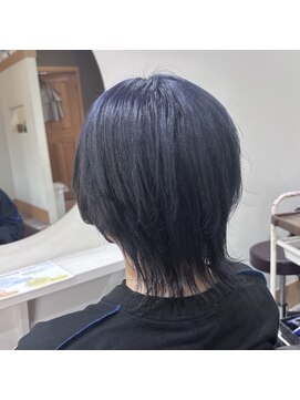 アン(Hair make un) ブルーシルバー