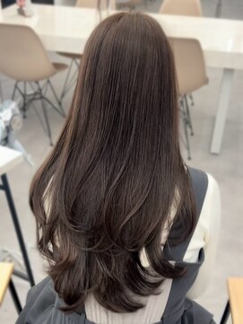 プラチナ(PLATINA) ハイレイヤーレイヤーカットブリーチ無しカラー顔周り韓国