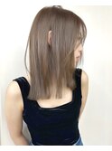 髪の毛が柔らかく見えるマロベージュ