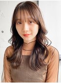 美髪ヘアシースルーバングモテ髪ナチュラルカール艶ブラウン