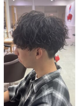 オーシャントーキョーウエスト 心斎橋 (OCEAN TOKYO WEST) 波巻きツイストスパイラル刈り上げマッシュ