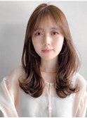 ミディアムレイヤーイメチェン似合せカット前髪 くびれヘア