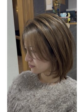 エメ(aimer) レイヤーボブ