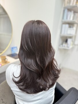 クアン(Cuan) 艶巻きブラウンロング