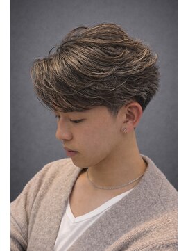 グロウ 天神店(growth) 短髪ハイライト