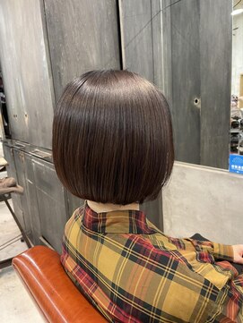 ルース(RUTH) 自然にまとまるミニボブ