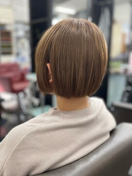 びゃんびゃん 浅水本店 耳掛けワンレンボブ