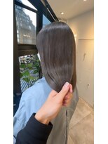 ツヤ髪＊髪質改善＊シルバーアッシュ【ZinaCENTRAL】