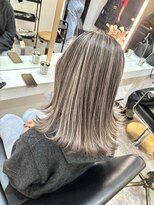 ブレンド 渋谷(BLend)&nbsp;ハイライトカラーマチルダボブインナーグレージュ前髪