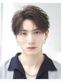 韓国ヘアカルマパーマカルマバングセンターパート黒髪ウルフ