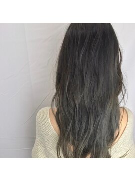 ラックスビーギャラリー なんば駅前店(LUXBE GALLERY) 【横田】20代30代40代大人かわいいデザインカラー