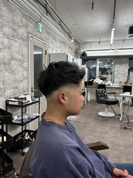 リファイン バイ アフィナー 本厚木店(Refine by Afinar) 【本厚木/本厚木駅】フェード×ピンパーマ【kohnosuke 】